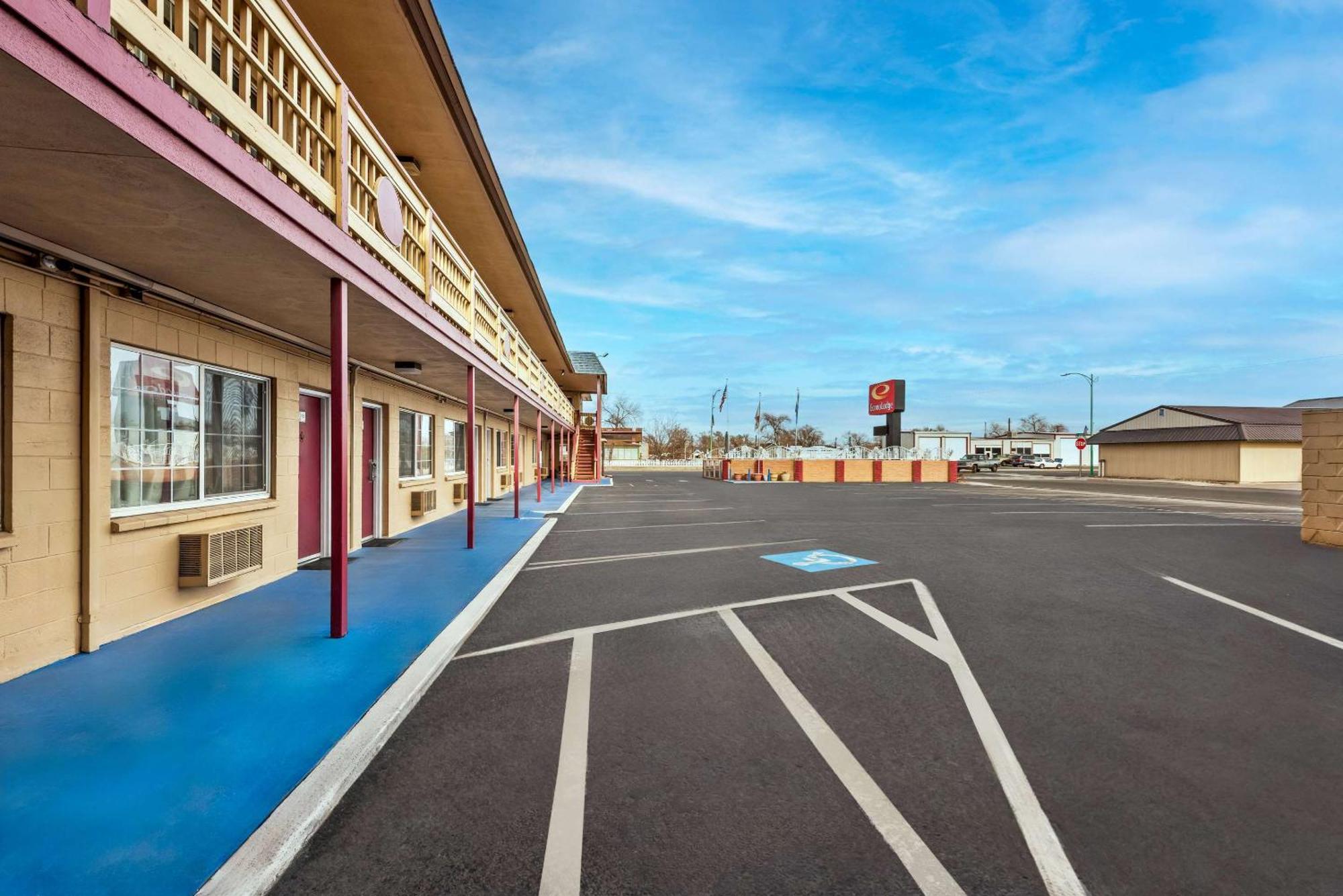 Econo Lodge Fallon Naval Air Station Area Exterior photo